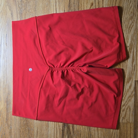 BN CRZ Yoga Deep Red v-neck bra, no front seam 5" butt scrunch bike shorts set - Picture 9 of 10